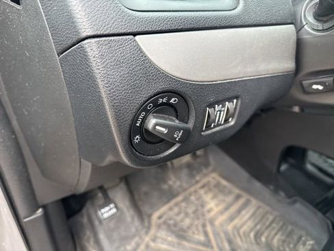 Used 2014 Dodge Grand Caravan R/T image 17