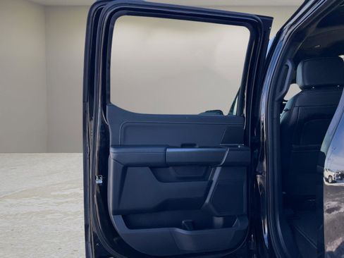 Used 2022 Ford F150 XLT w/ Equipment Group 302A High image 27