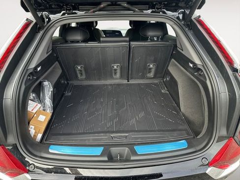 New 2026 Cadillac Optiq Luxury 1 w/ LPO, Floor Liner Package image 11