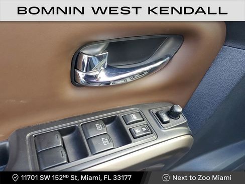 Used 2021 Nissan Titan Platinum Reserve w/ Moonroof Package image 23