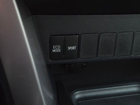 Certified 2016 Toyota RAV4 XLE image 19