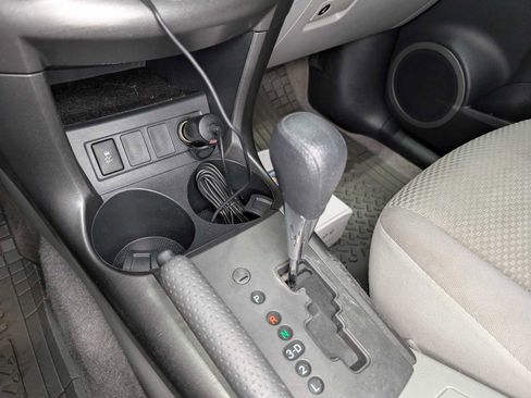 Used 2012 Toyota RAV4 4WD w/ Upgrade Value Pkg image 27