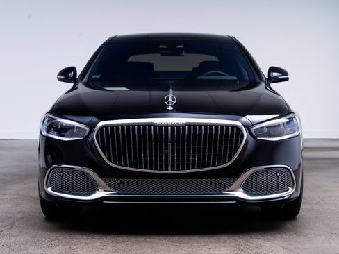 Used 2023 Mercedes-Benz Maybach S 680 4MATIC image 2