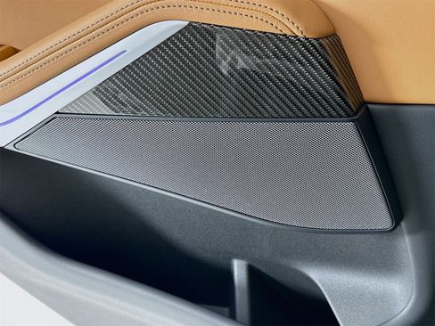 Used 2023 BMW X5 M50i w/ Executive Package image 28