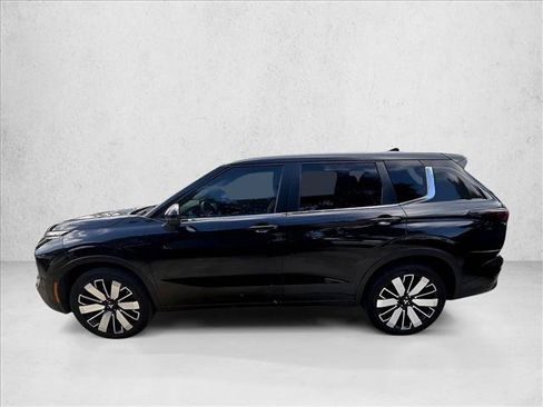 Used 2025 Mitsubishi Outlander SE FWD image 4