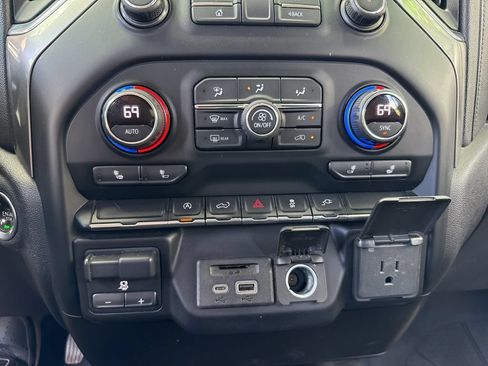Used 2020 Chevrolet Silverado 1500 LT w/ All-Star Edition RWD image 34