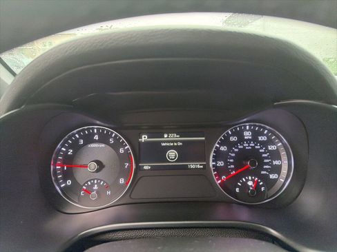 Used 2024 Kia Forte GT-Line image 11