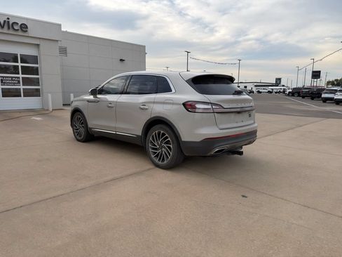 Used 2019 Lincoln Nautilus Reserve AWD/4WD image 6