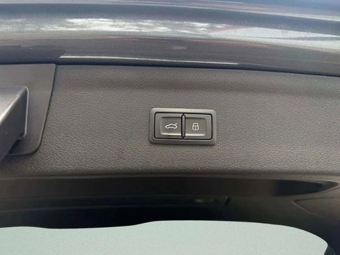 Used 2018 Audi Q3 2.0T Premium Plus w/ Premium Plus Package image 14