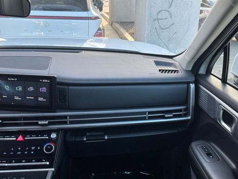 Used 2025 Hyundai Santa Fe SEL image 38