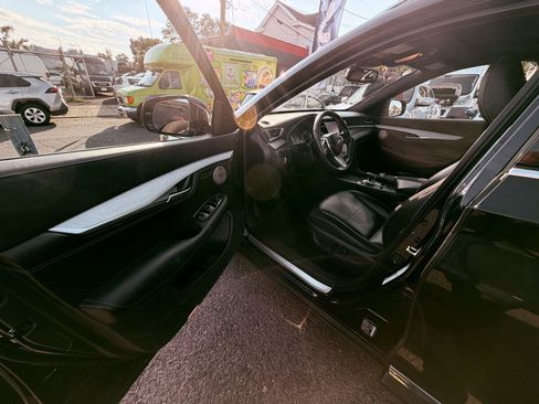 Used 2019 INFINITI QX50 Essential w/ Sensory Package AWD/4WD image 29
