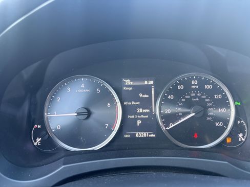 Used 2017 Lexus IS 200t w/ Premium Package RWD image 9