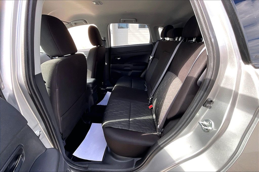 Used 2025 Mitsubishi Outlander Sport ES AWD/4WD image 24