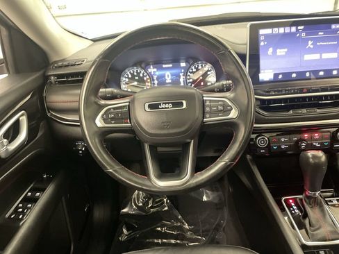 Used 2022 Jeep Compass Trailhawk w/ Sun and Sound Group AWD/4WD image 5