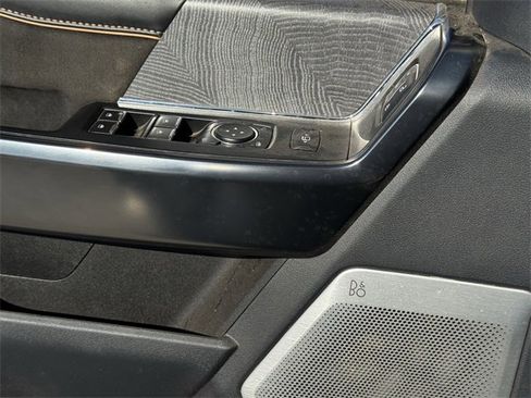 Used 2024 Ford F250 Platinum image 22