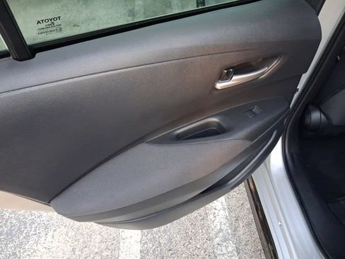 Used 2026 Toyota Corolla SE FWD image 9