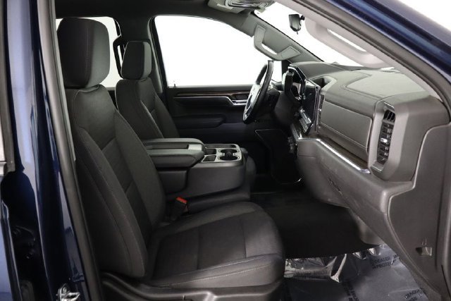 Used 2023 Chevrolet Silverado 1500 LT AWD/4WD image 20