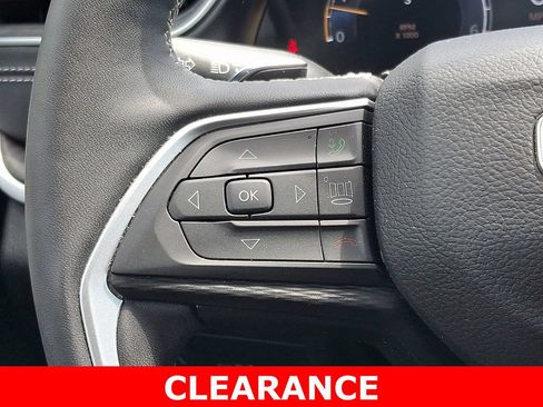 Used 2025 Jeep Grand Cherokee Laredo X w/ Luxury Tech Group I AWD/4WD image 22