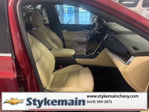 Used 2019 Cadillac XT5 Luxury image 40