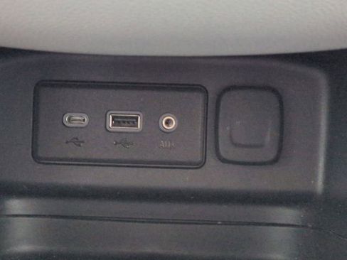 Used 2024 Chevrolet Equinox LT FWD image 26