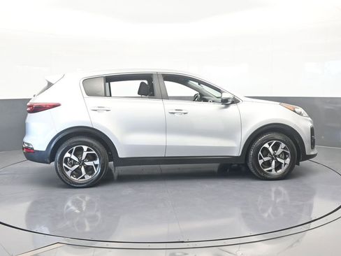 Used 2020 Kia Sportage LX w/ LX Popular Package image 7