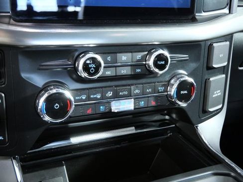 Certified 2022 Ford F150 Lariat AWD/4WD image 22