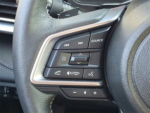 Used 2025 Subaru Outback Limited image 23