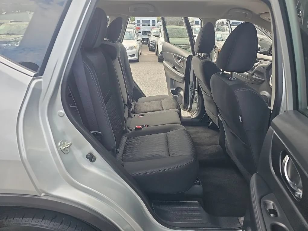 Used 2018 Nissan Rogue SV w/ Premium Package AWD/4WD image 20