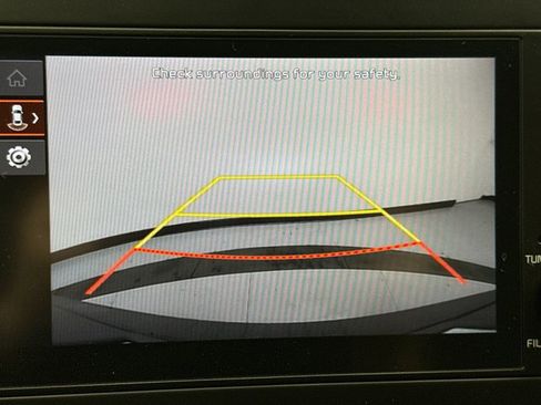 Used 2025 Kia Sportage LX image 15