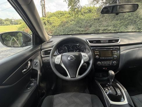 Used 2016 Nissan Rogue S AWD/4WD image 20