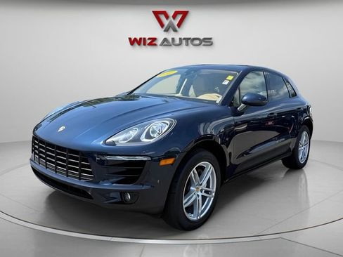 Used 2017 Porsche Macan AWD/4WD image 1