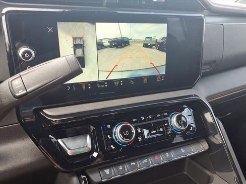 Used 2025 GMC Sierra 2500 AT4 w/ AT4 Premium Plus Package image 31