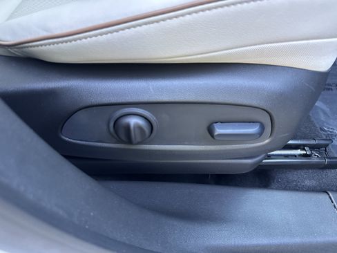Used 2024 Buick Encore GX Avenir w/ Avenir Technology Package FWD image 16