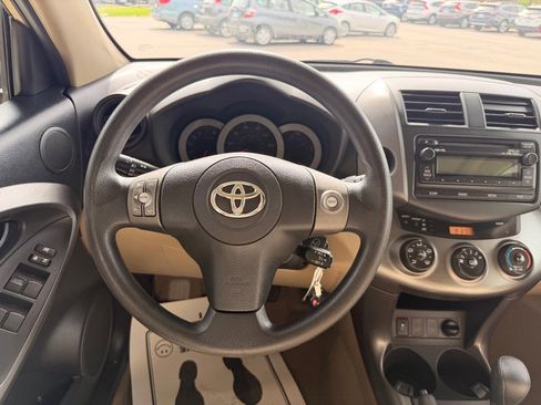 Used 2012 Toyota RAV4 4WD w/ Upgrade Value Pkg image 19