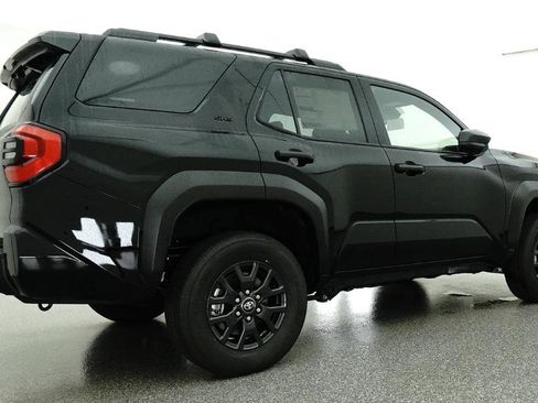 New 2026 Toyota 4Runner SR5 AWD/4WD image 12