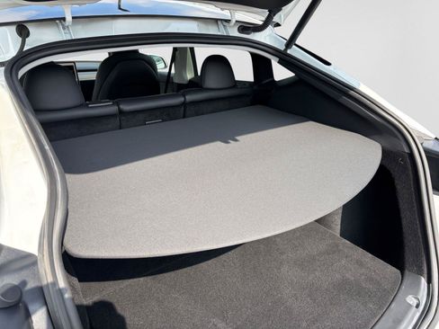 Used 2023 Tesla Model Y AWD image 39