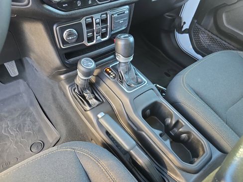 Used 2024 Jeep Wrangler Sport S image 28