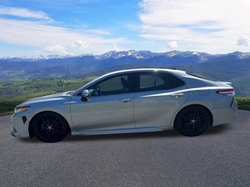 Used 2020 Toyota Camry XSE FWD image 2