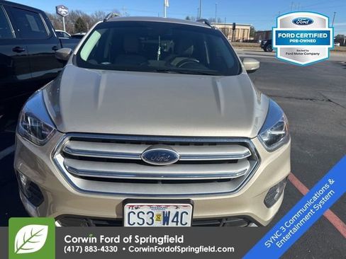 Used 2018 Ford Escape Titanium image 2