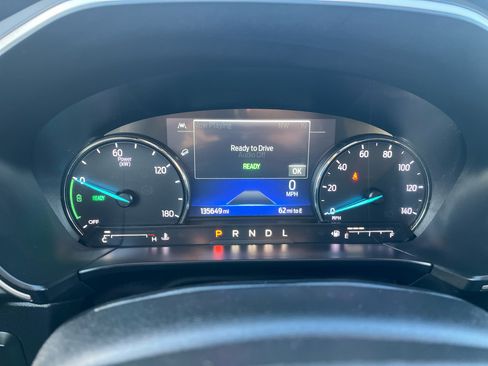 Used 2021 Ford Escape SE image 10