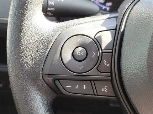 Used 2025 Toyota RAV4 XLE image 23