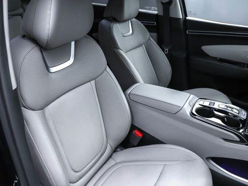 Used 2023 Hyundai Tucson Limited image 31