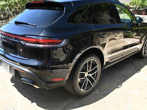 Used 2024 Porsche Macan AWD/4WD image 11