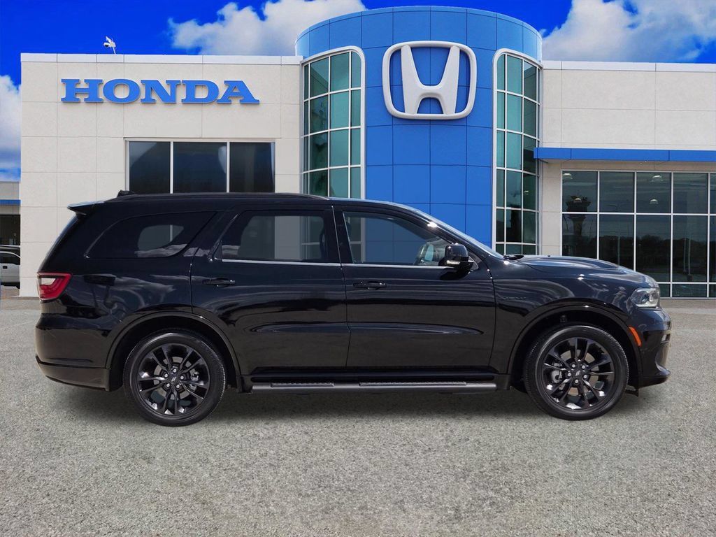 Used 2023 Dodge Durango R/T AWD/4WD image 2