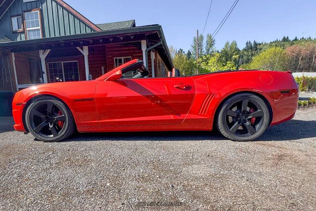 Used 2012 Chevrolet Camaro SS w/ RS Package RWD image 3