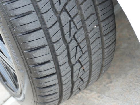 Used 2013 BMW Z4 sDrive35i RWD image 12