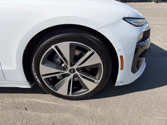 Certified 2025 Audi A6 e-tron Prestige AWD/4WD image 11