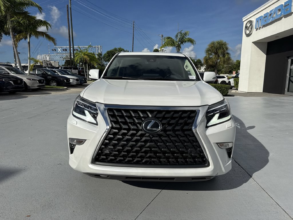 Used 2023 Lexus GX 460 Luxury w/ Accessory Package AWD/4WD image 29