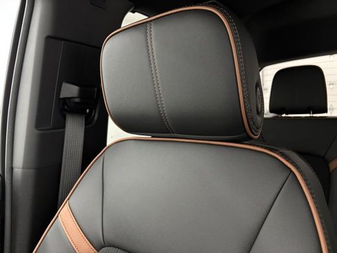 New 2026 GMC Canyon AT4 image 40