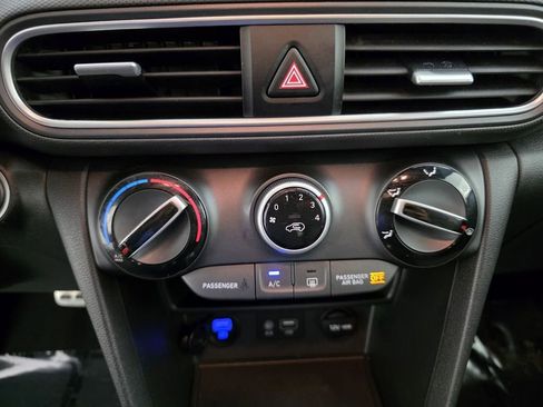 Used 2021 Hyundai Kona Night image 24